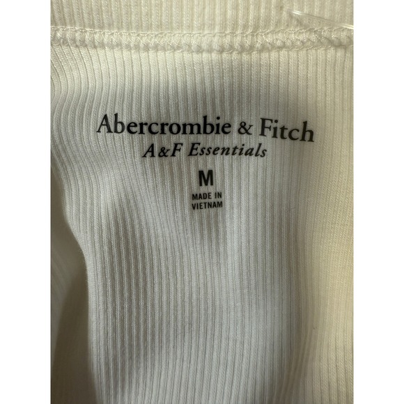 5 ABERCROMBIE & FITCH A&F - 1 Soft Rib & 4 Essentials Scoop Tank Shirts - Medium - Picture 7 of 16